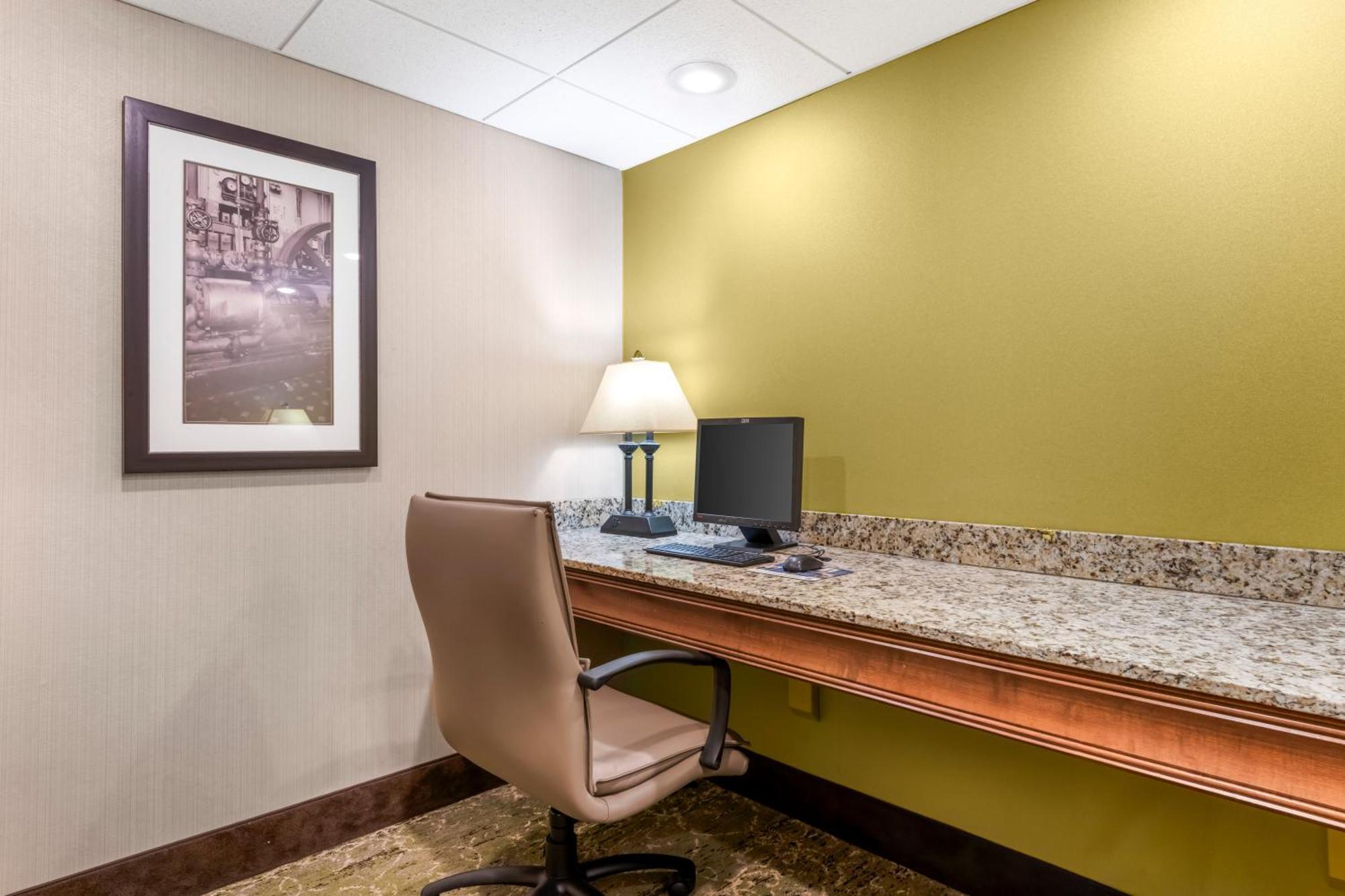 Best Western Plus New Ulm Exterior photo