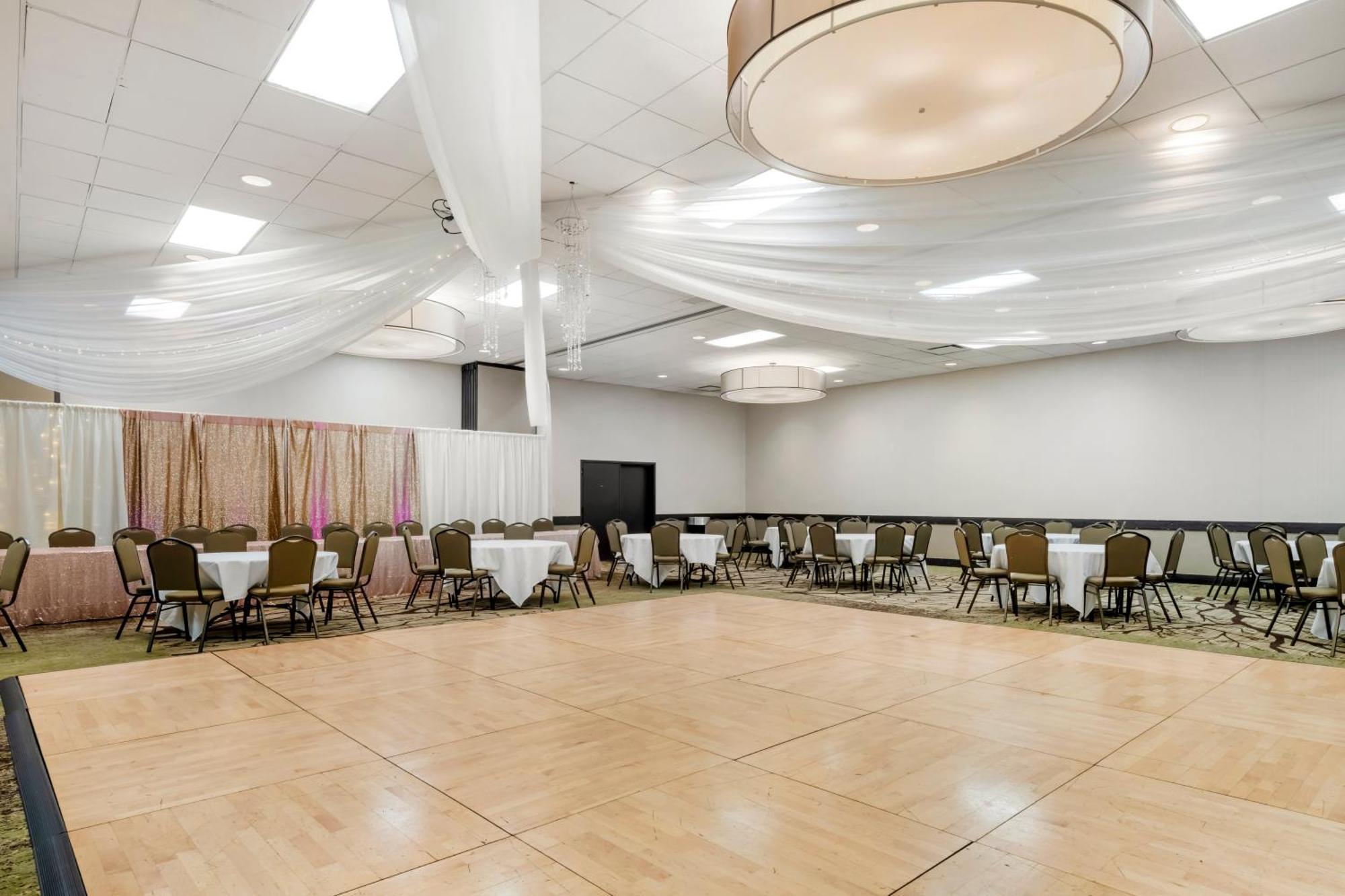 Best Western Plus New Ulm Exterior photo